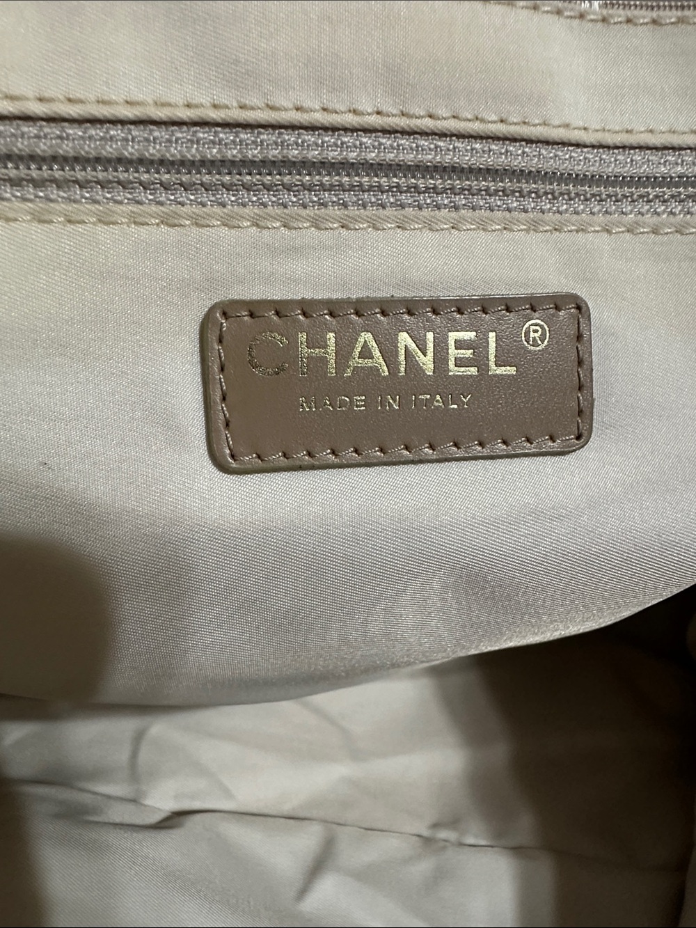 CHANEL Beige Tote Bag with Tan Handles - Picture 10 of 15